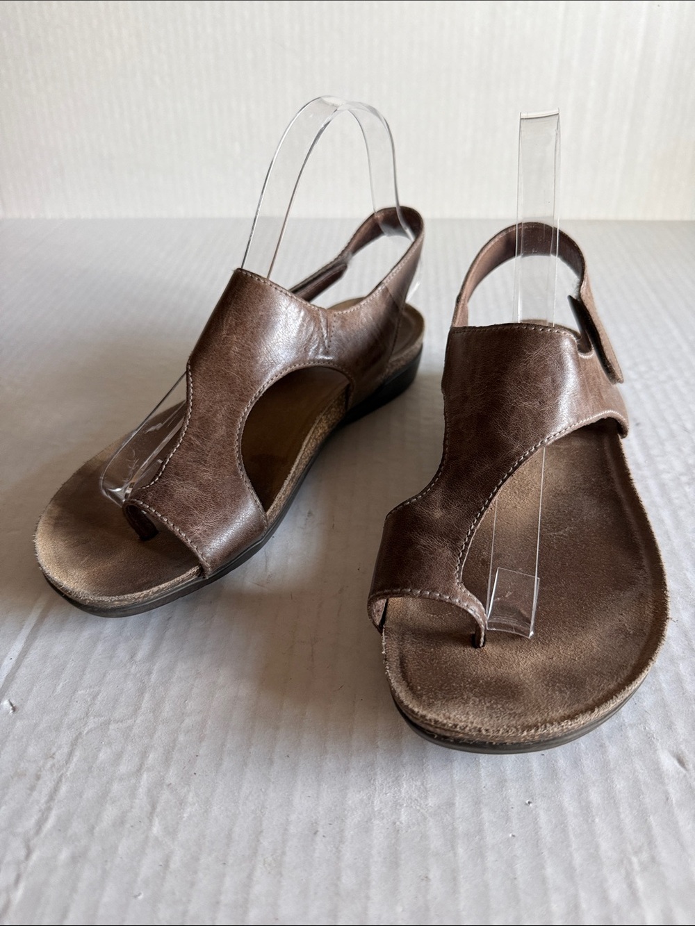Dansko Reece Toe Post Sandals - Picture 2 of 12